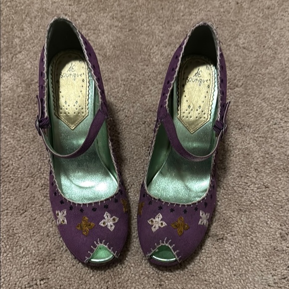 Sam Edelman Shoes - Sam Edelman Purple Heels with Embroidery